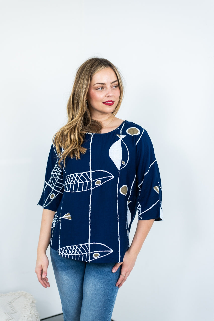 WILLOW TREE FISH PRINT BOXED TOP