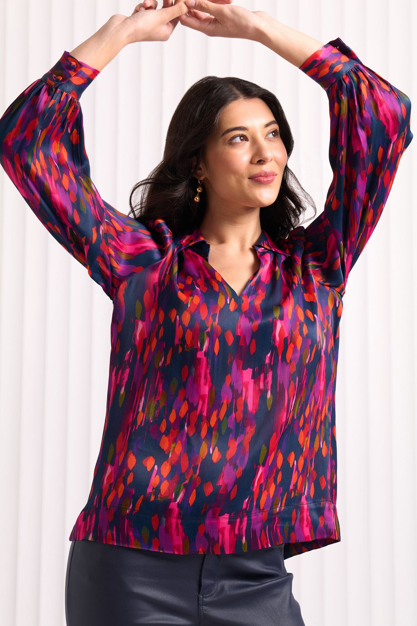 FOIL MAKE A STATEMENT BLOUSE