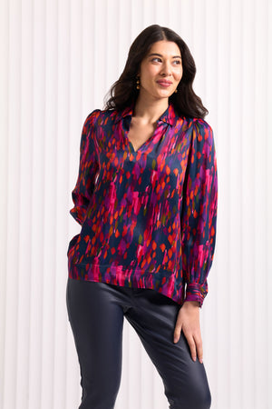 FOIL MAKE A STATEMENT BLOUSE