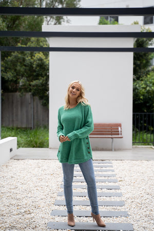 WILLOW TREE SPAN BUTTON DETAIL KNIT TOP