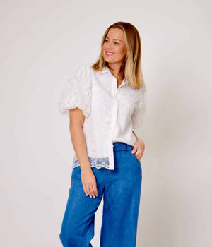 L'AMORE EMBROIDERED LACE PUFF SLEEVE SHIRT