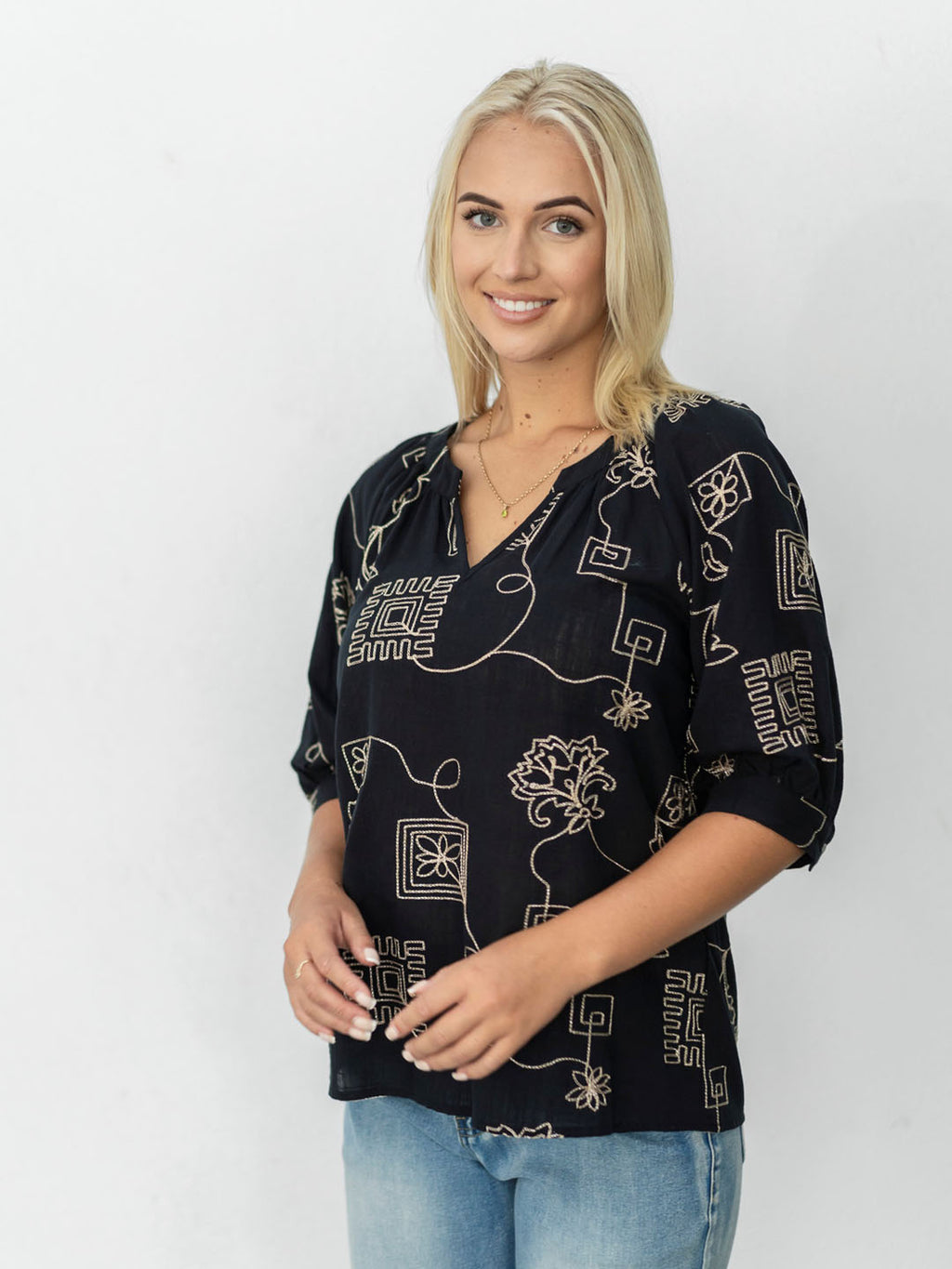 WILLOW TREE EMBROIDERED COTTON V NECK TOP