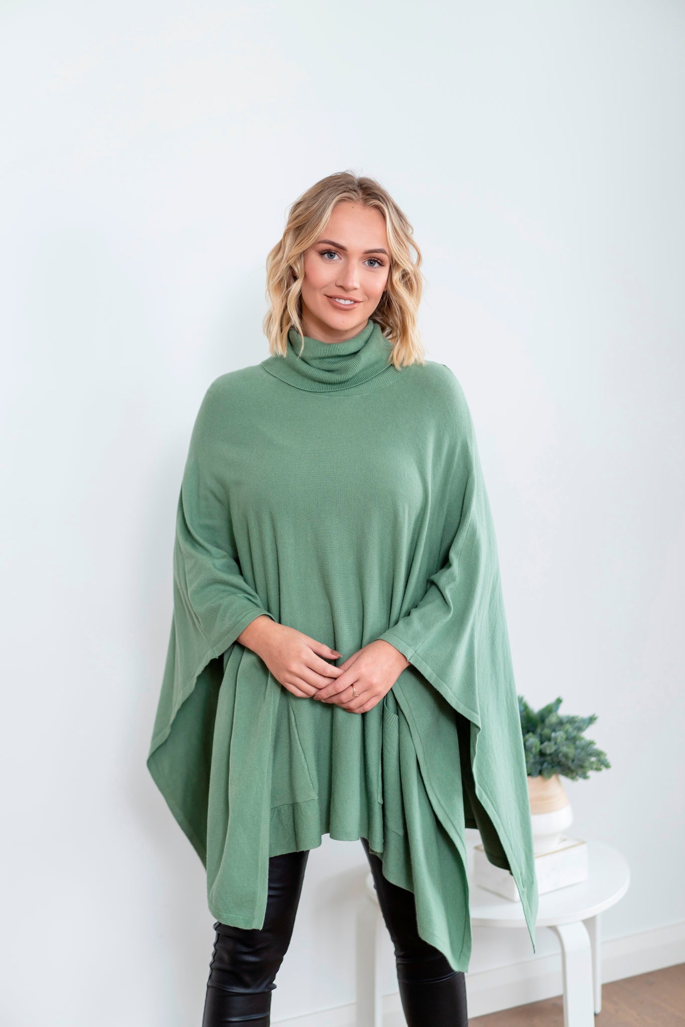 WILLOW TREE TURTLENECK PONCHO