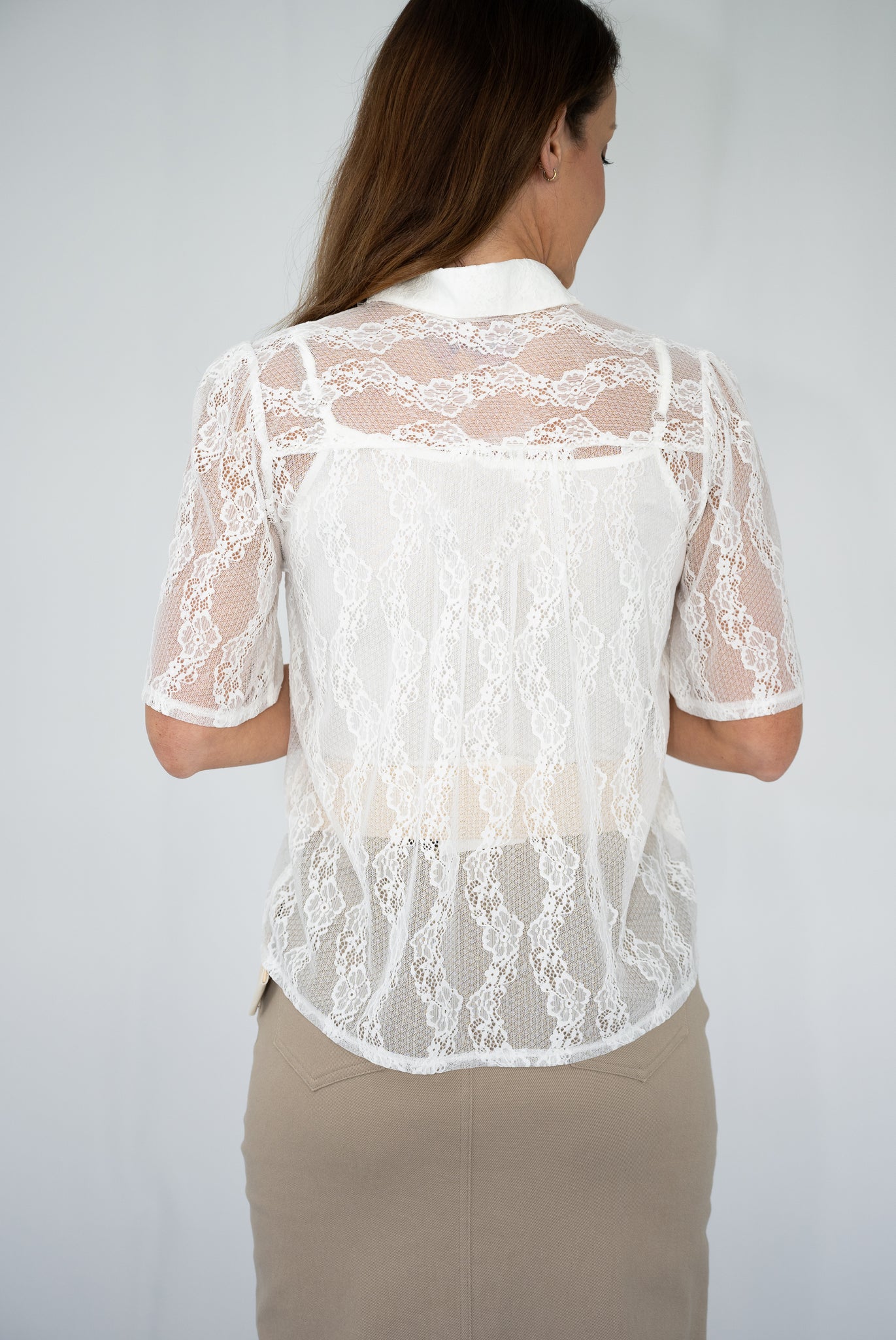 FRIA SHORT SLEEVE LACE BLOUSE