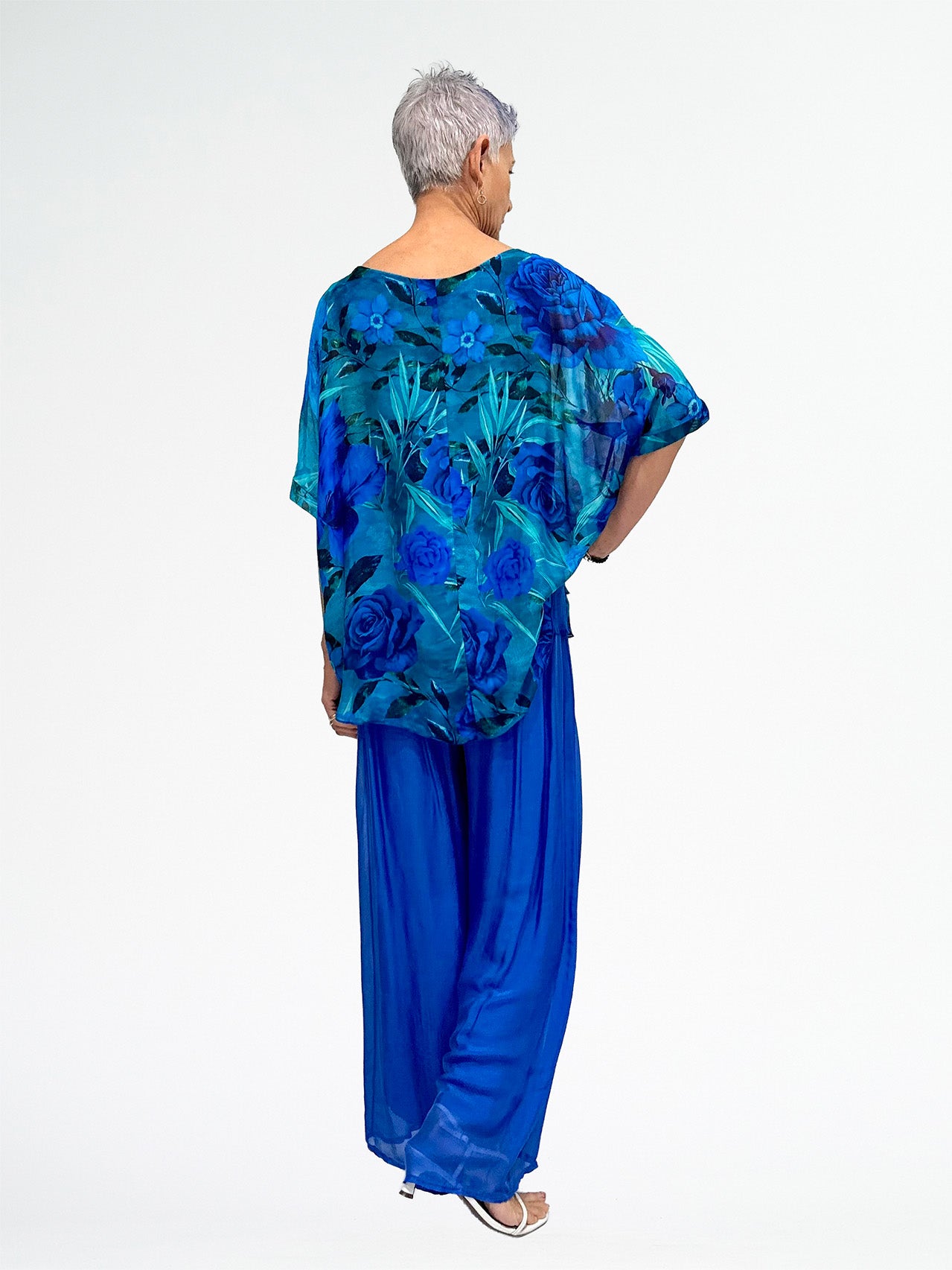 LA STRADA THREE LAYERS V-NECK TOP