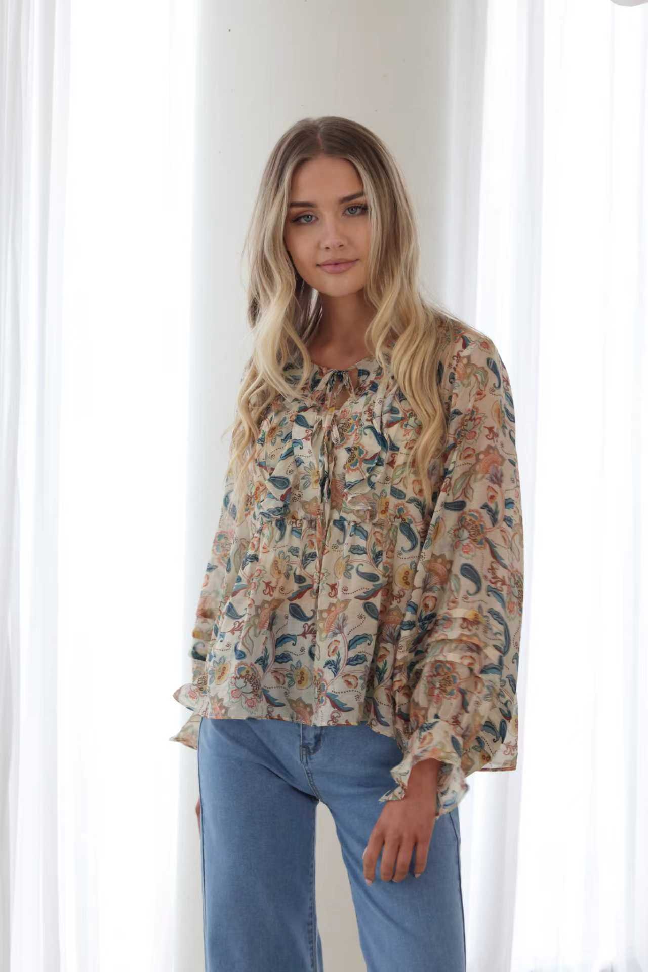 FRIA VINTAGE FLORAL RUFFLE BLOUSE