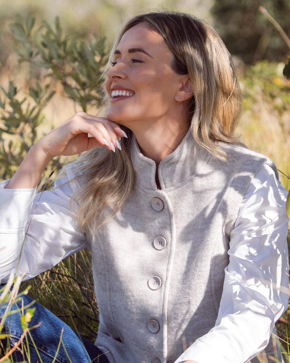 SEE SAW BOILED WOOL HIGH COLLAR VEST