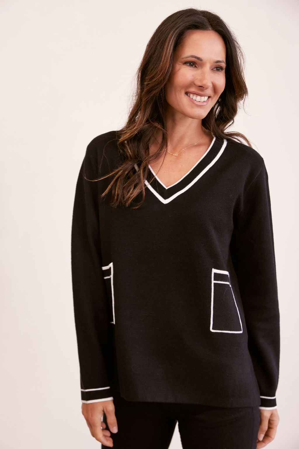 SEE SAW V NECK 2 POCKET SWEATER