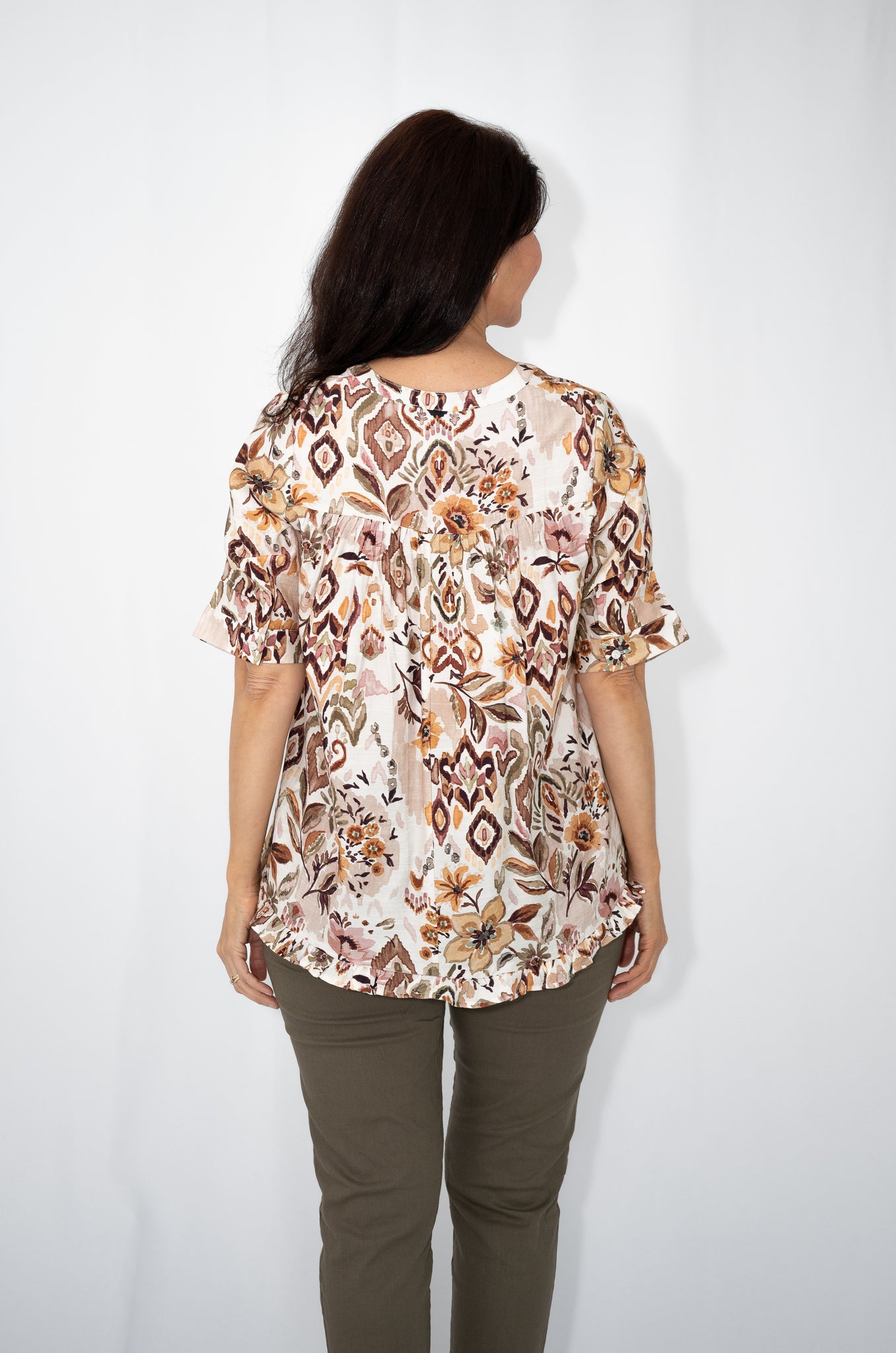 WILLOW TREE ABSTRACT PRINT V NECK TOP