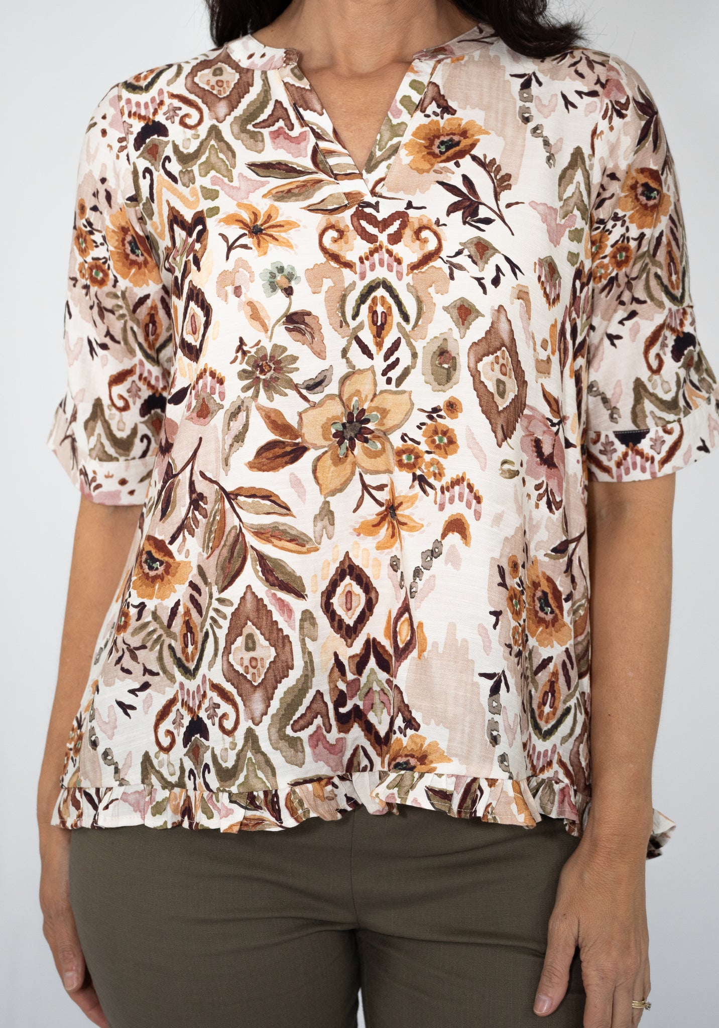 WILLOW TREE ABSTRACT PRINT V NECK TOP