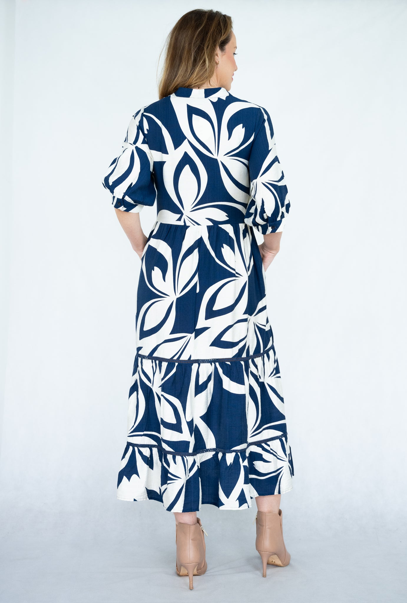 WILLOW TREE ABSTRACT PRINT TRIM TIERED DRESS